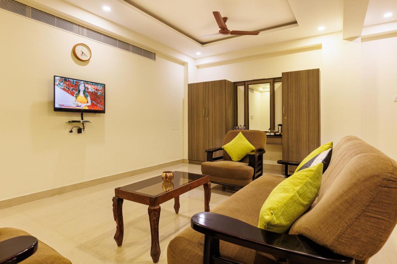 Hotel Comfort Park - Opposite Sri Ramachandra Medical College Porur Chennai Exterior photo
